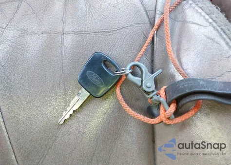 1999 Ford Expedition z USA, uszkodzony, nr VIN 1FMPU18L0XLB90068